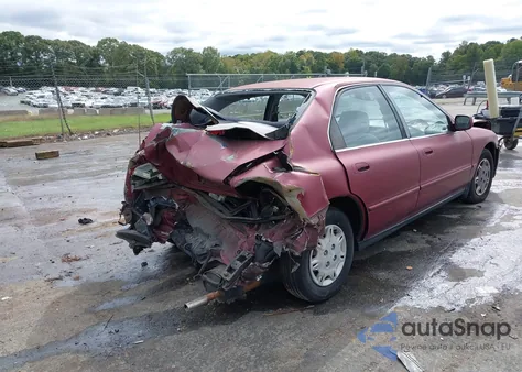 1995 Honda Accord Lx/Ex z USA, uszkodzony, nr VIN 1HGCD5637SA163047